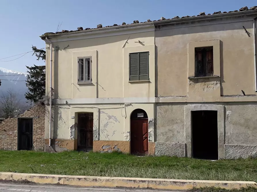 Immagine 1 di Casa indipendente in vendita  in Via San Silvestro a Ari