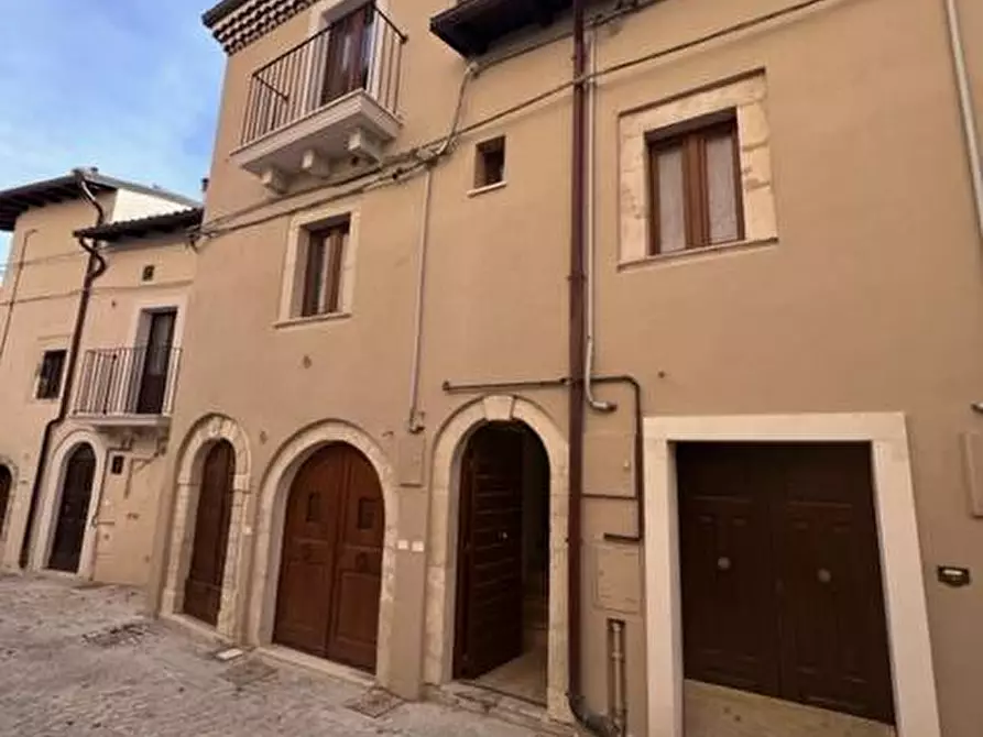 Immagine 1 di Casa indipendente in vendita  in VIA DELLA CORTE a Alfedena