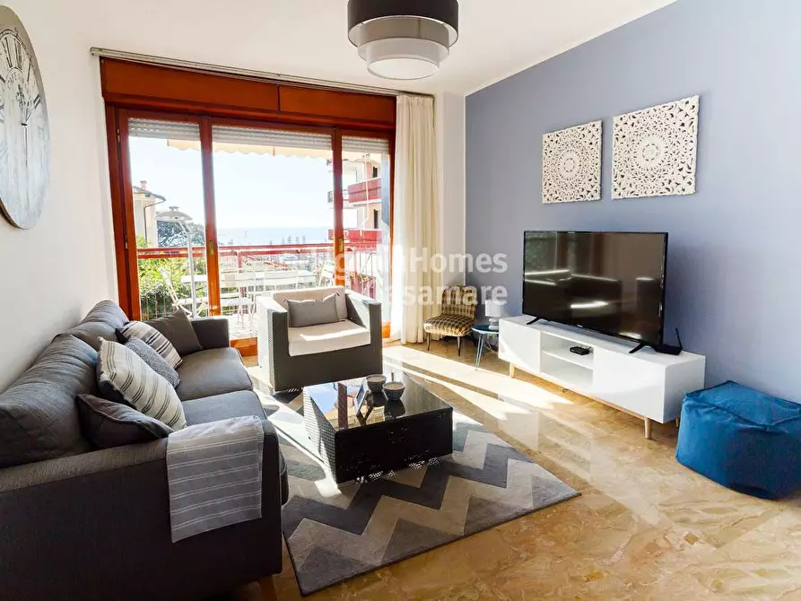 Immagine 1 di Appartamento in vendita  in Via Virgilio a Bordighera