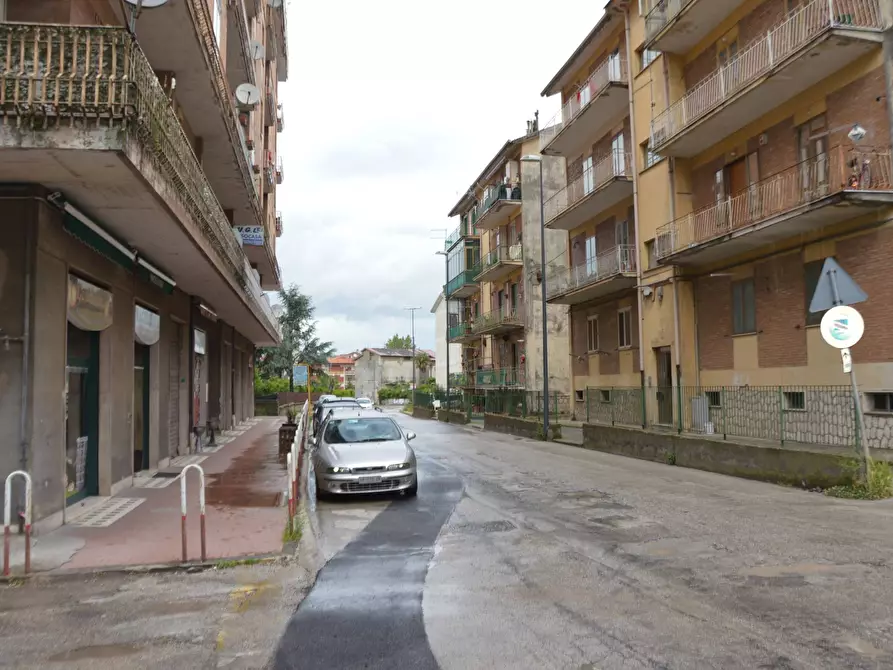 Immagine 1 di Locale commerciale in affitto  in via V. Barra a Avellino