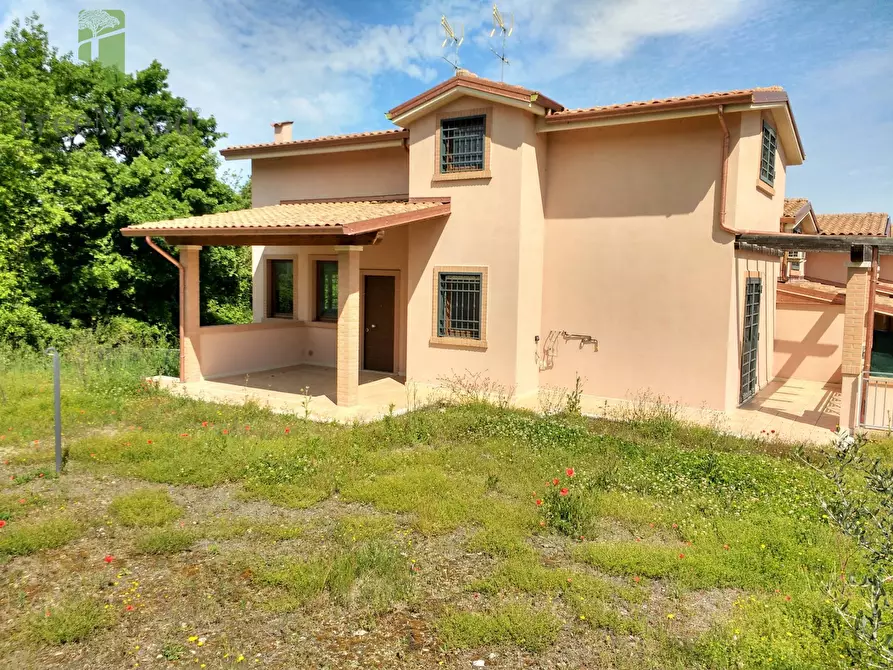 Immagine 1 di Villa in vendita  a Morlupo