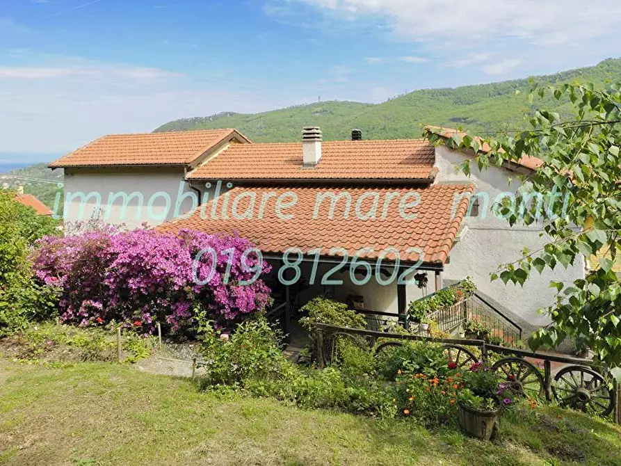 Immagine 1 di Villa in vendita  in cervaro a Mioglia
