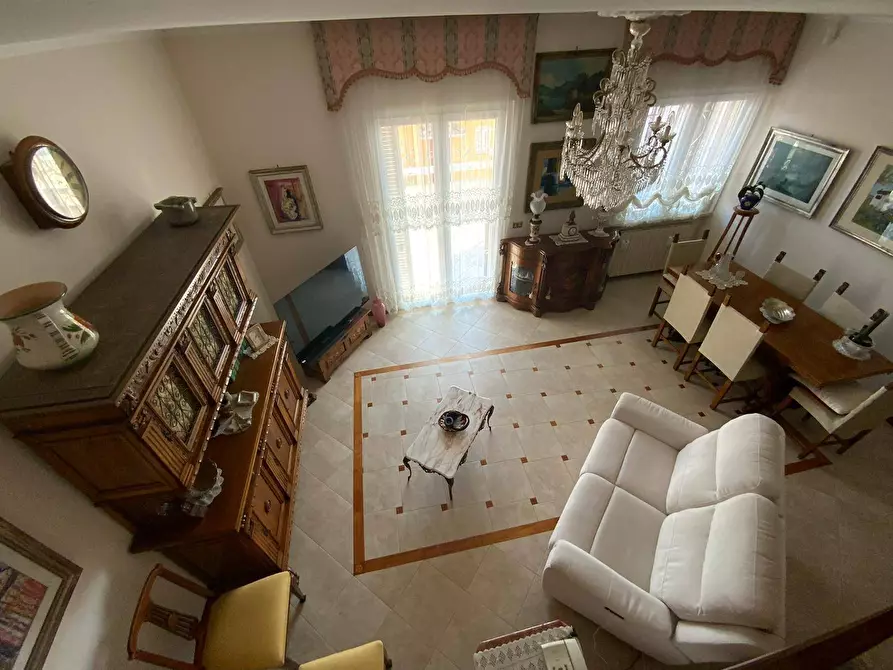 Immagine 1 di Villa in vendita  in Strada Colle Scorrano a Pescara