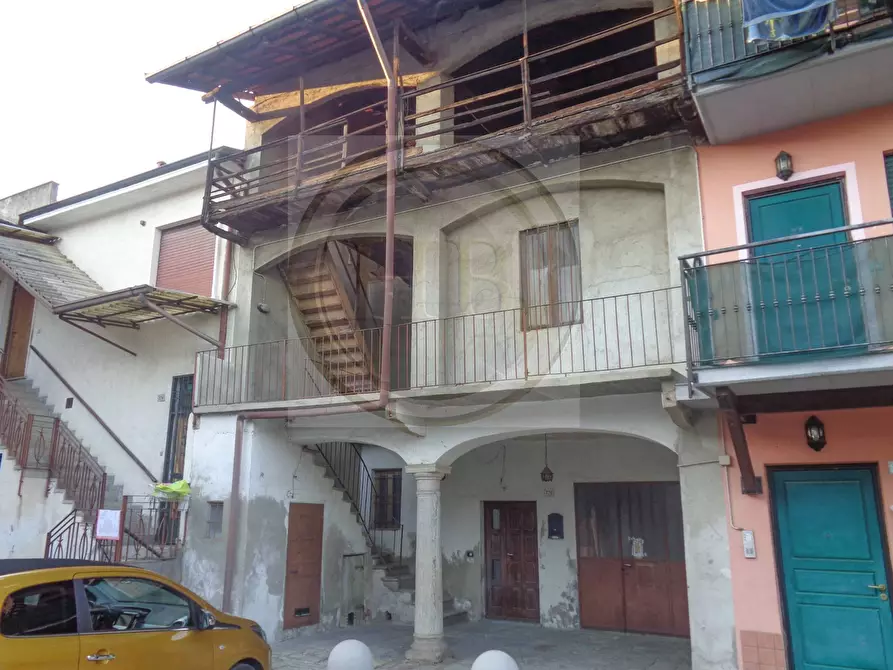 Immagine 1 di Casa indipendente in vendita  in via IV Novembre a Cavaria Con Premezzo