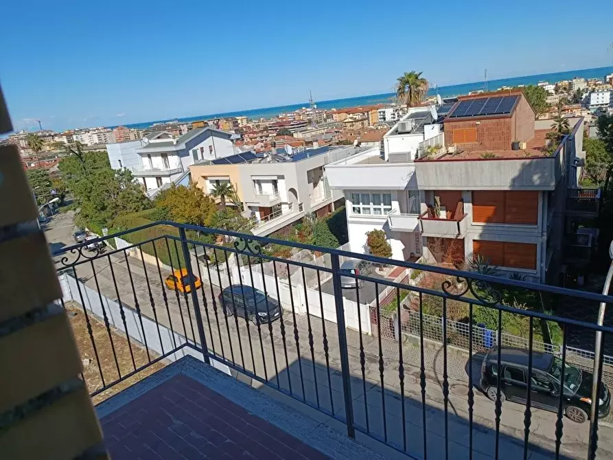 Immagine 1 di Appartamento in vendita  in Via Santa Lucia a San Benedetto Del Tronto