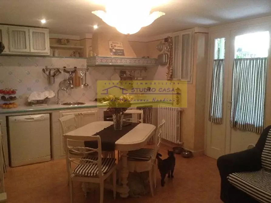 Immagine 1 di Appartamento in vendita  in querceta sud a Seravezza