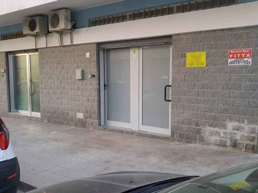 Immagine 1 di Ufficio in affitto  in Via Abate Fornari a Canosa Di Puglia