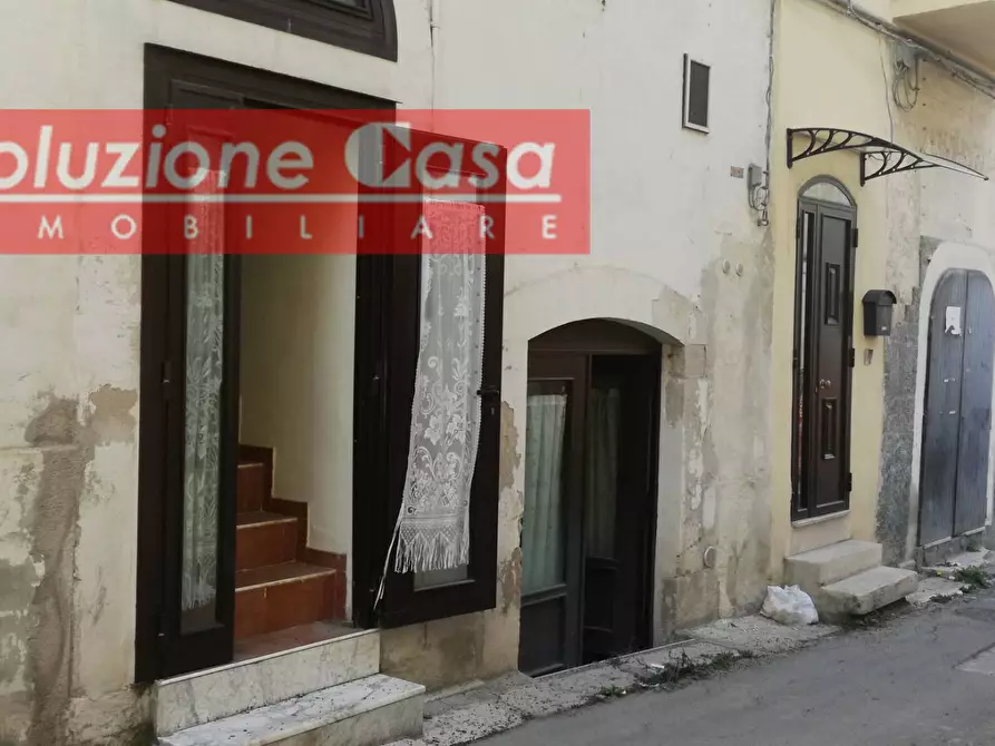 Immagine 1 di Casa indipendente in vendita  in via Vestale a Canosa Di Puglia