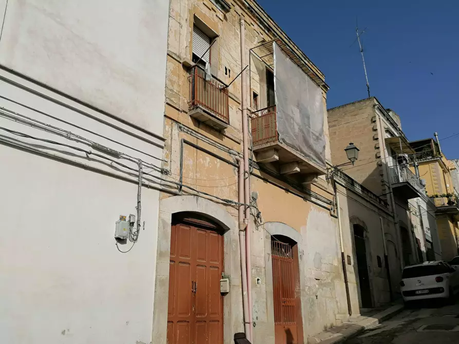 Immagine 1 di Casa indipendente in vendita  in via Niccolo Piccinni a Canosa Di Puglia