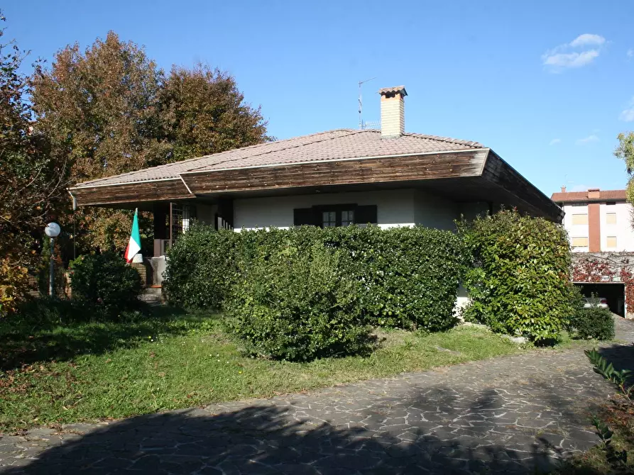 Immagine 1 di Villa in vendita  in Via Volontari della Libertà, Tricesimo a Tricesimo