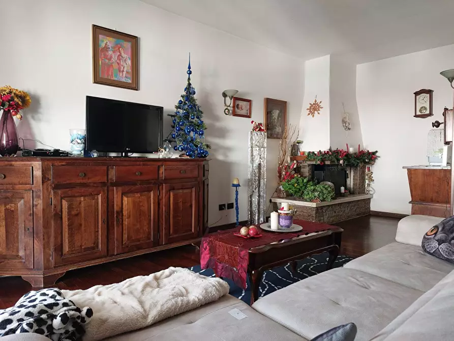 Immagine 1 di Appartamento in vendita  in Via Dell' Albicocco a Ferrara