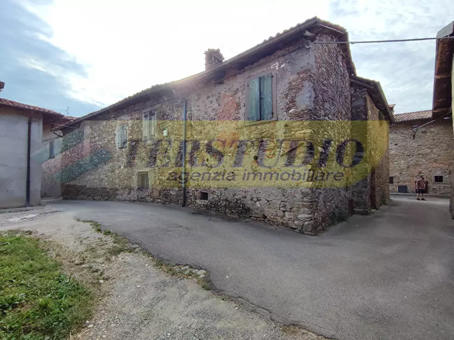 Immagine 1 di Rustico / casale in vendita  a Almenno San Bartolomeo