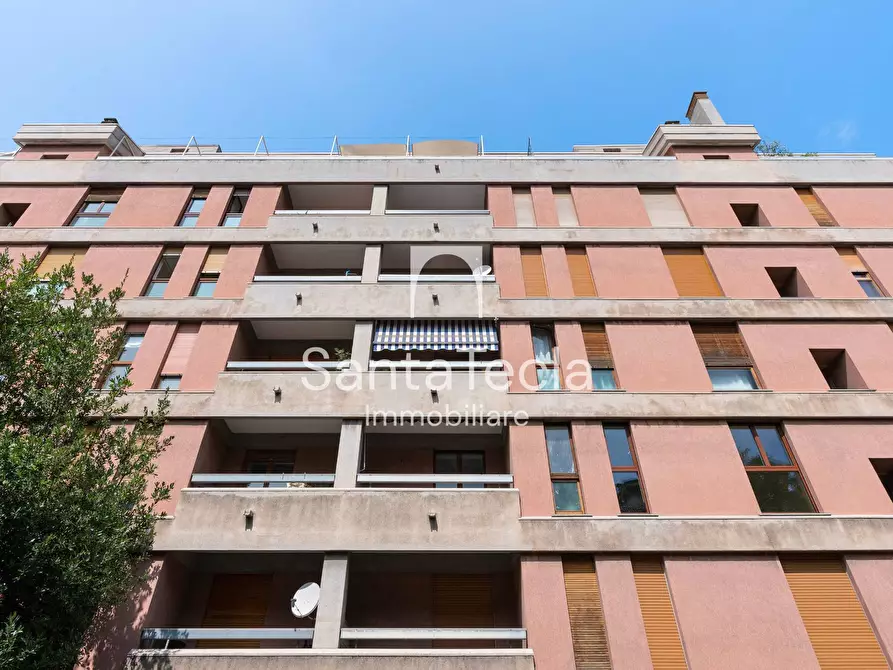 Immagine 1 di Appartamento in vendita  in Via Trieste a Lecco