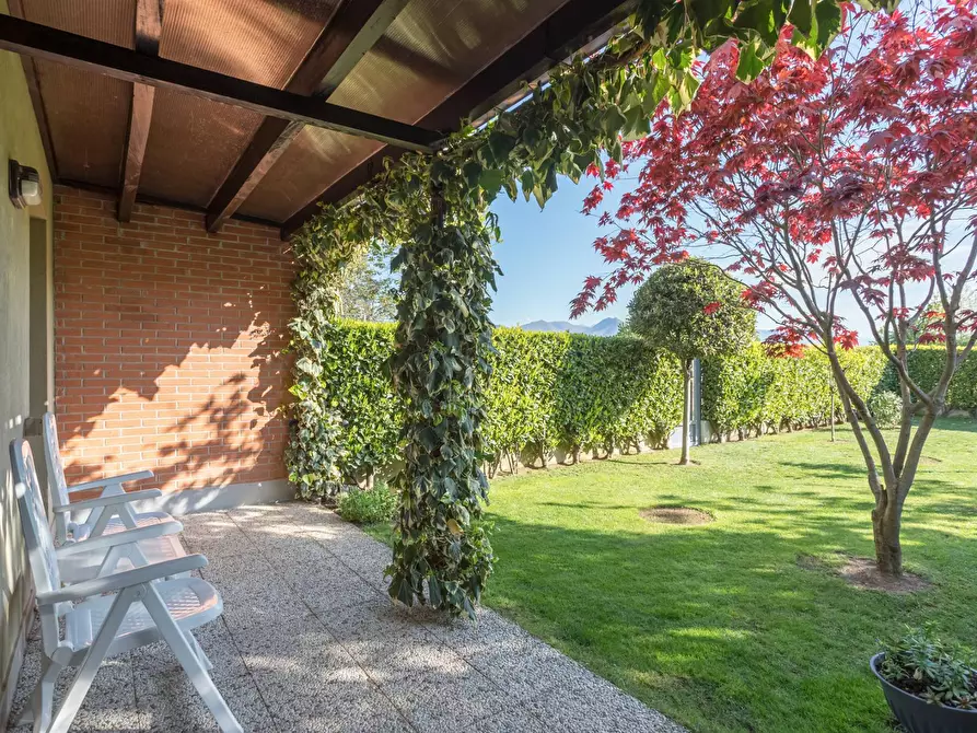 Immagine 1 di Villa in vendita  in VIA PER ORIO a Bergamo