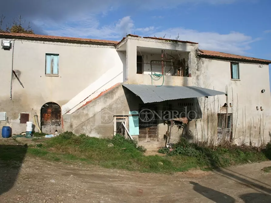 Immagine 1 di Rustico / casale in vendita  in Contrada Vivare a Colli Del Tronto