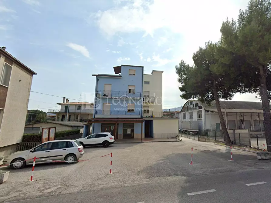 Immagine 1 di Locale commerciale in affitto  in via Salaria a Monteprandone