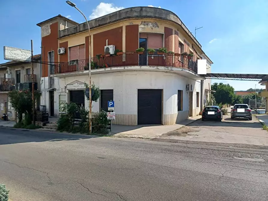 Immagine 1 di Locale commerciale in affitto  in strada provinciale santa cecilia a Alatri