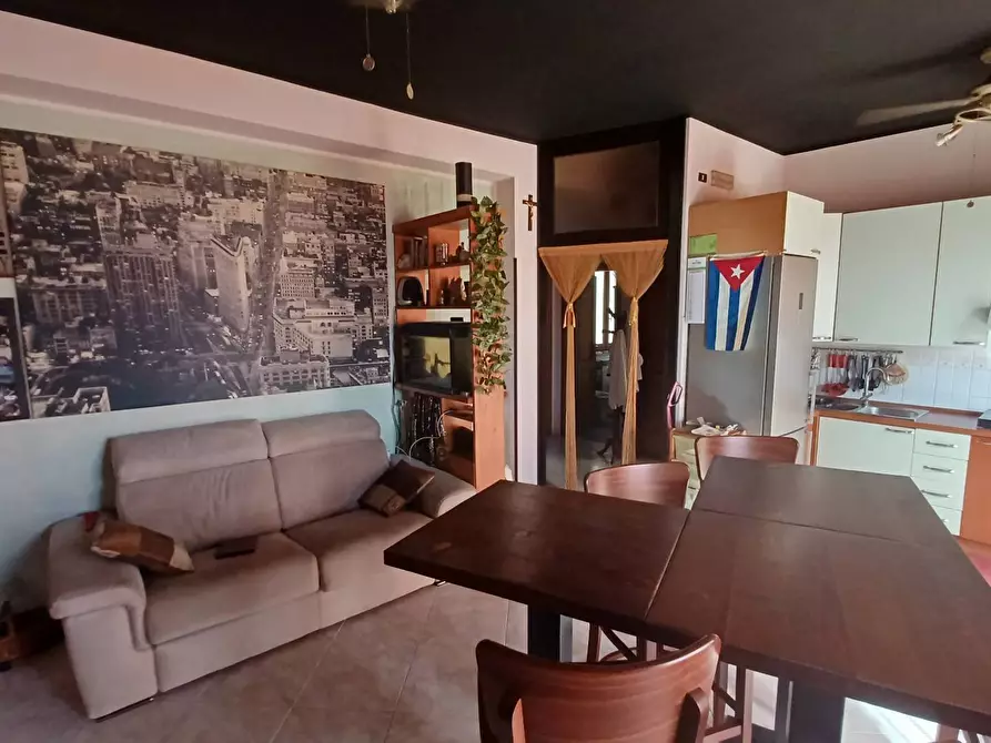 Immagine 1 di Appartamento in vendita  in Via San Lorenzo a Priverno