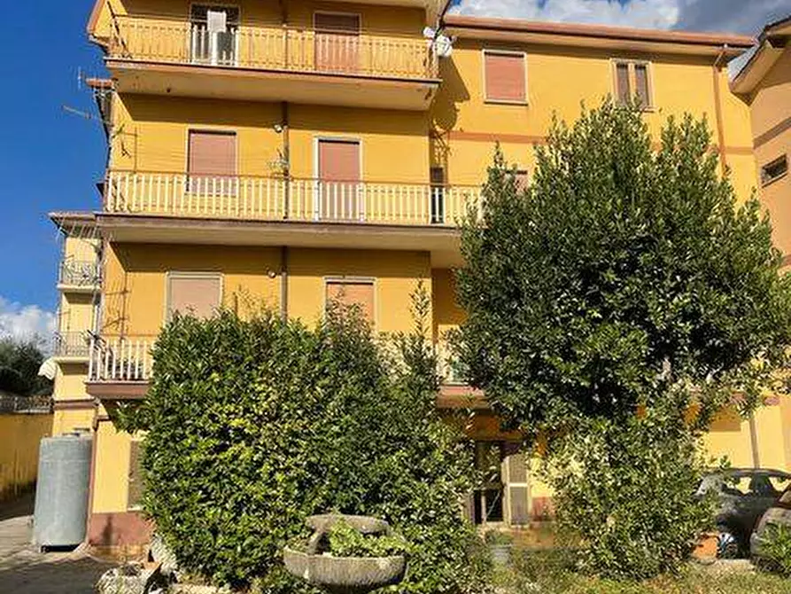 Immagine 1 di Appartamento in vendita  in via san francesco di fuori a Alatri