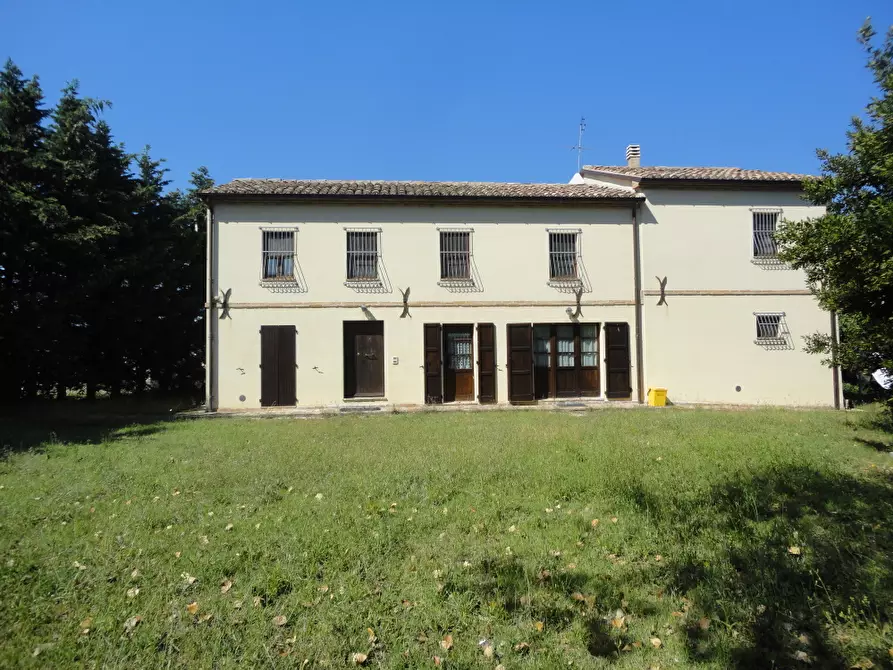 Immagine 1 di Villa in vendita  in Via Santa Caterina a Belvedere Ostrense