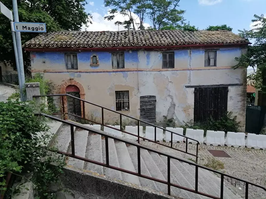 Immagine 1 di Villa in vendita  in via 1 ° maggio a Belvedere Ostrense