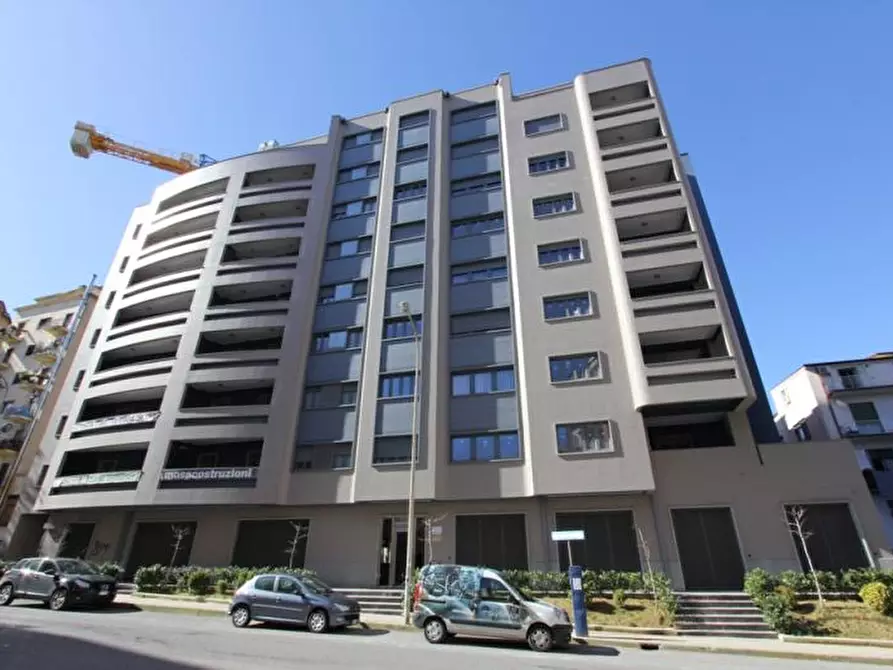 Immagine 1 di Appartamento in vendita  in Via Aldo Moro a Cosenza