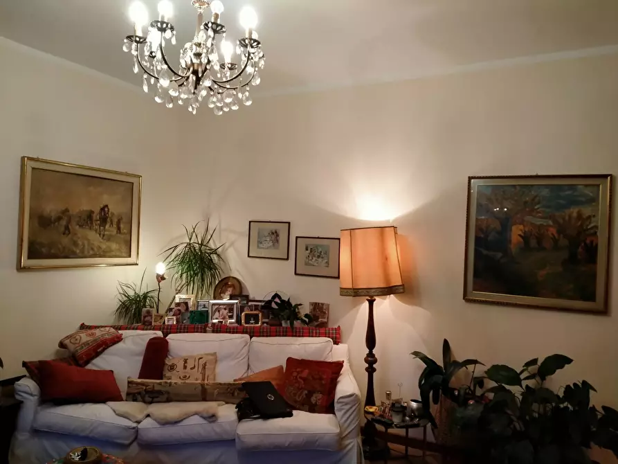 Immagine 1 di Appartamento in vendita  in viale verbano a Gavirate