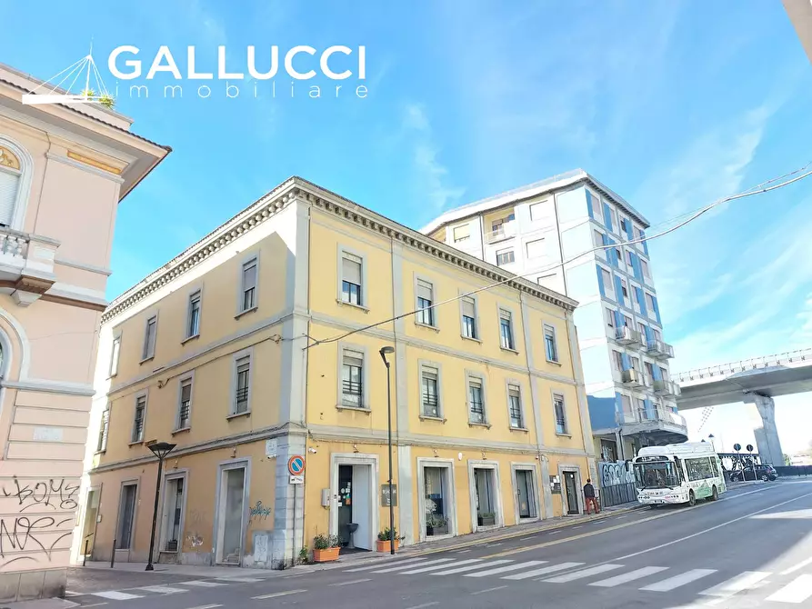 Immagine 1 di Ufficio in affitto  in Piazza Giuseppe Garibaldi a Pescara