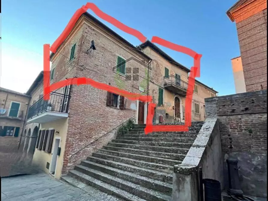 Immagine 1 di Casa indipendente in vendita  in Via della rocca a Montepulciano