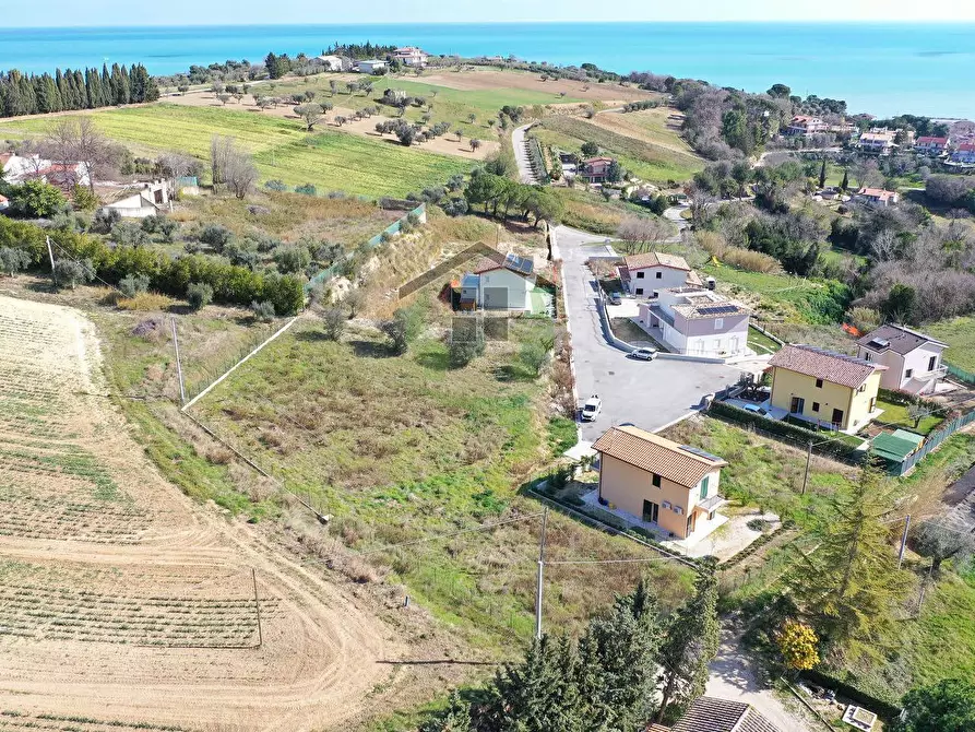 Immagine 1 di Villa in vendita  in Contrada San Michele a Cupra Marittima