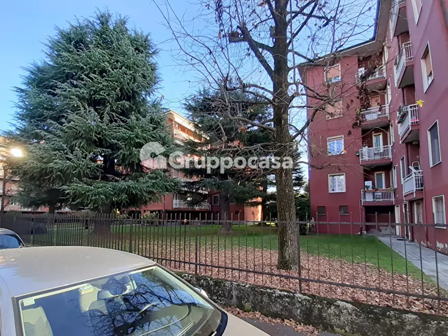 Immagine 1 di Appartamento in vendita  in Via Manzoni a Bernate Ticino