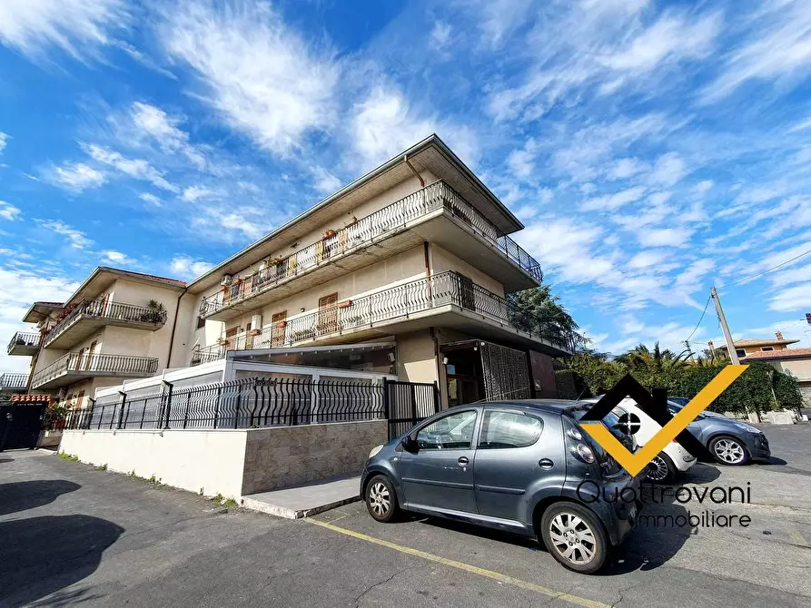 Immagine 1 di Appartamento in vendita  in Via Etnea a Gravina Di Catania