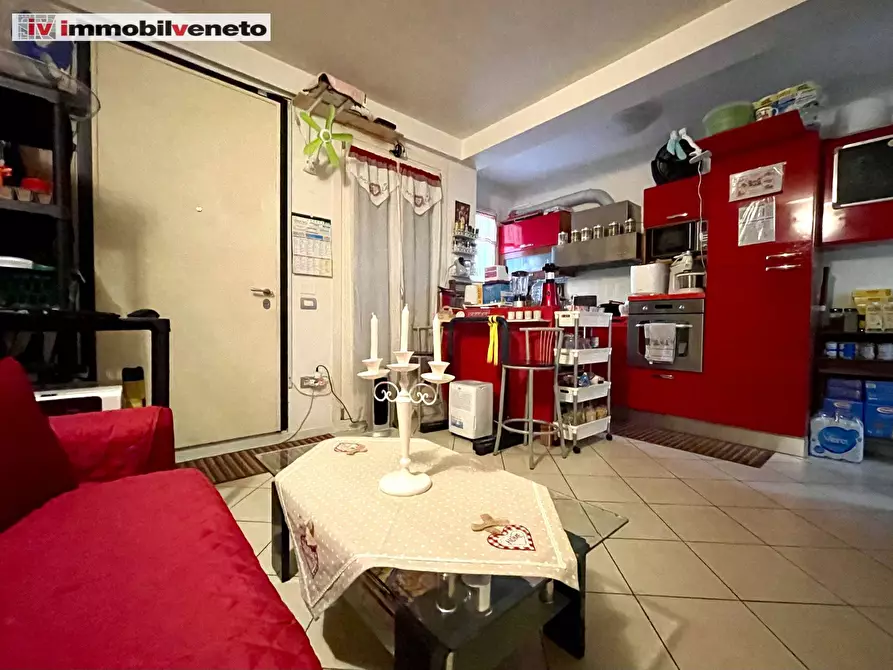 Immagine 1 di Appartamento in vendita  in VIA ROMA a Alonte