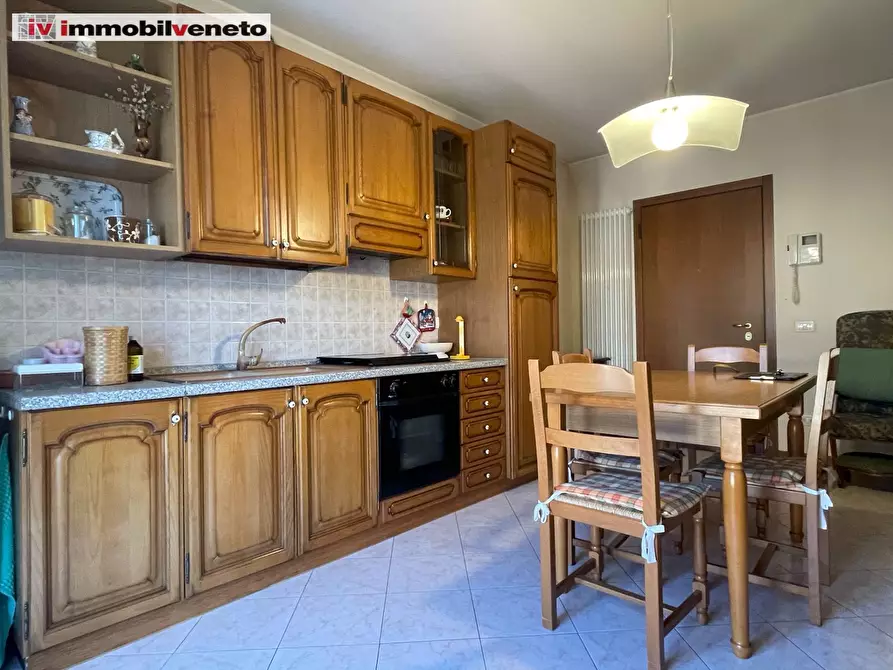 Immagine 1 di Appartamento in vendita  in VIA ROMA a Brendola