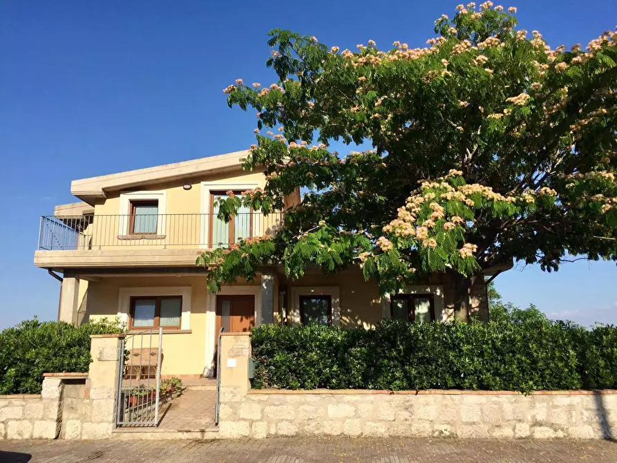 Immagine 1 di Villa in vendita  in VIA DELLA FONTANA a Carunchio