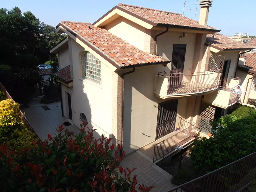 Immagine 1 di Villa in vendita  in VIA SANT'ONOFRIO a Vasto