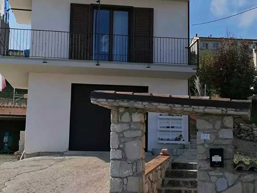 Immagine 1 di Villa in vendita  in VIA DELLA FONTANA a Carunchio