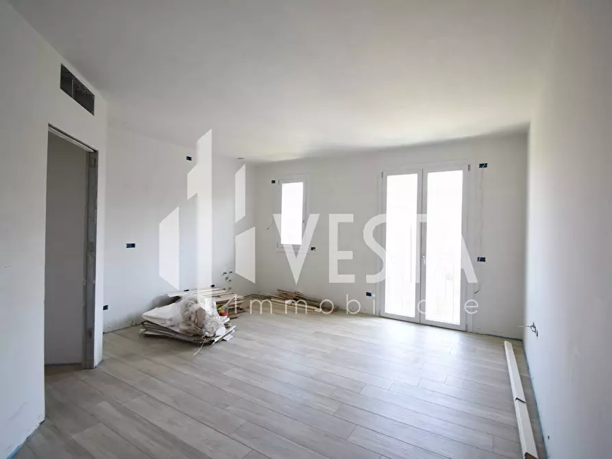 Immagine 1 di Appartamento in vendita  in Via Privata saint germain laprade a Calco