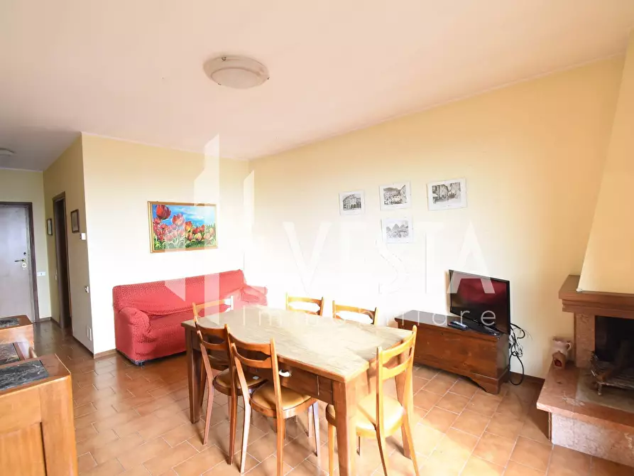 Immagine 1 di Appartamento in vendita  in VIA DEL BRUGHE a Montevecchia