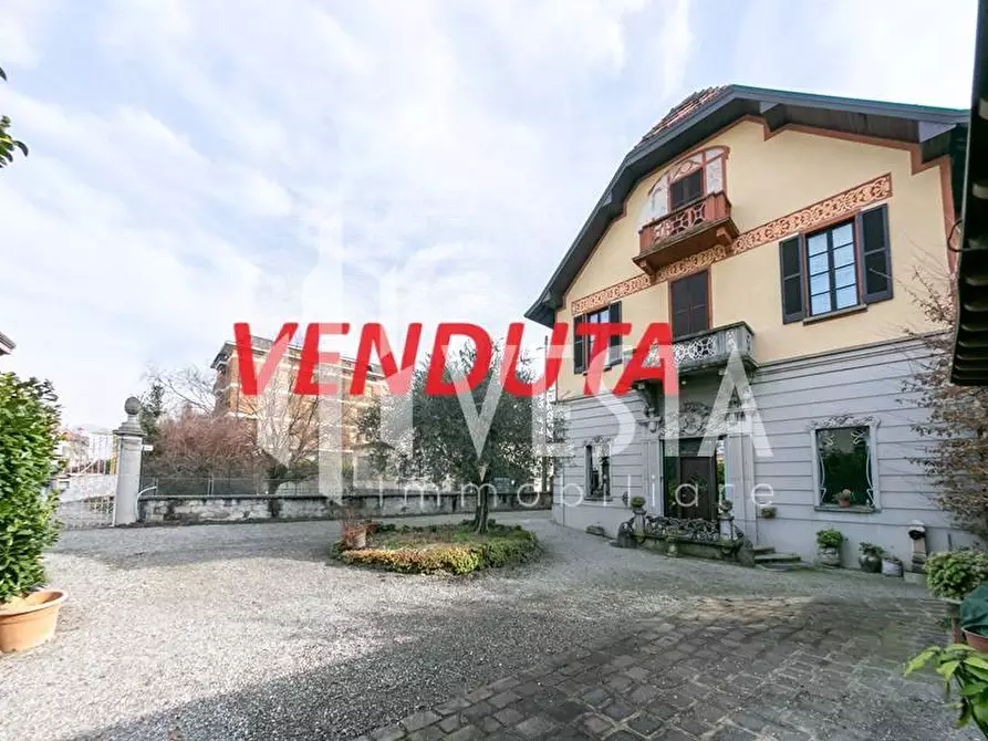 Immagine 1 di Villa in vendita  in Via Spluga a Cernusco Lombardone