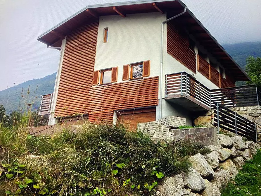 Immagine 1 di Casa indipendente in vendita  in VIA PRA' SALACIA a Madruzzo