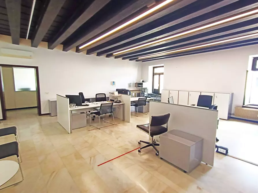 Immagine 1 di Ufficio in affitto  in Via Poscolle a Udine