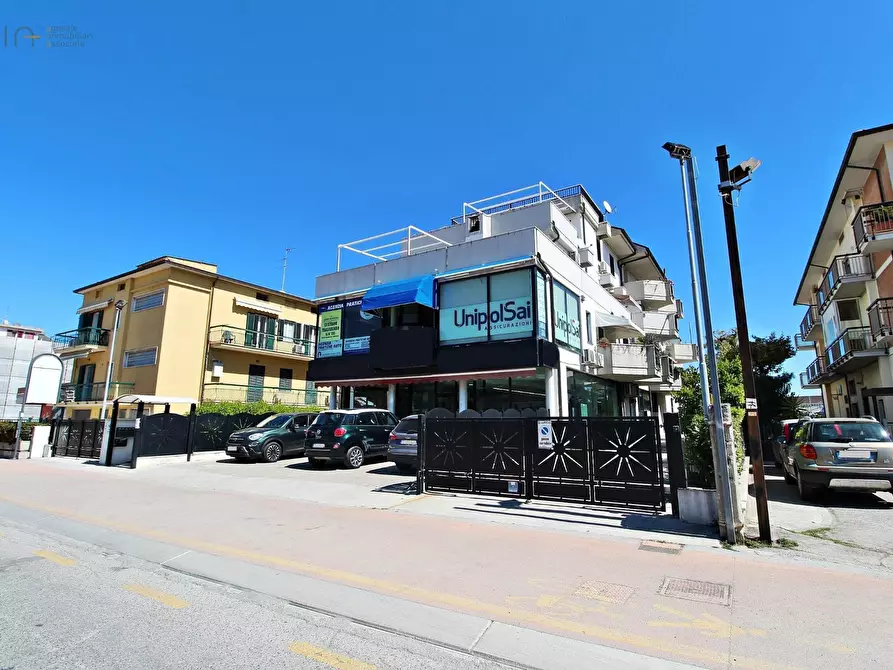 Immagine 1 di Ufficio in affitto  in Via Piave a San Benedetto Del Tronto