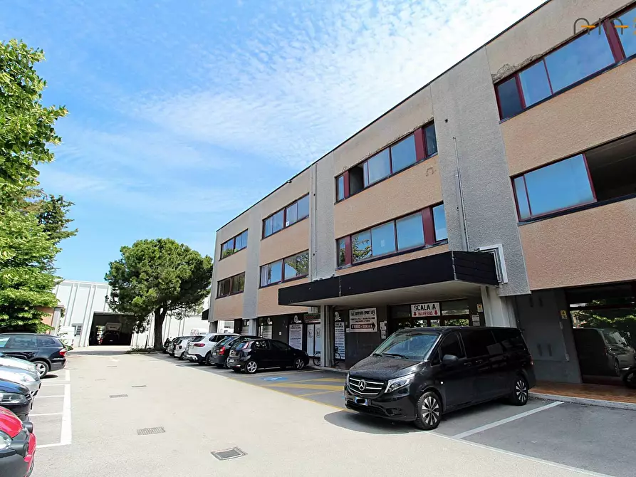 Immagine 1 di Ufficio in vendita  in Via Pomezia a San Benedetto Del Tronto