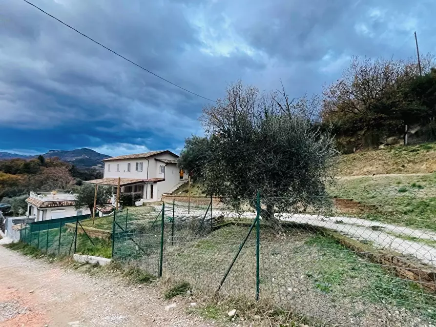 Immagine 1 di Villa in vendita  in via Bella Valle a Ascoli Piceno