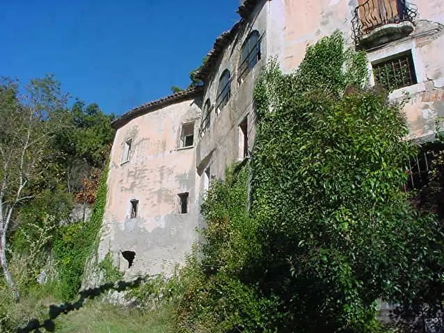 Immagine 1 di Villa in vendita  in Strada Provinciale a Ascoli Piceno