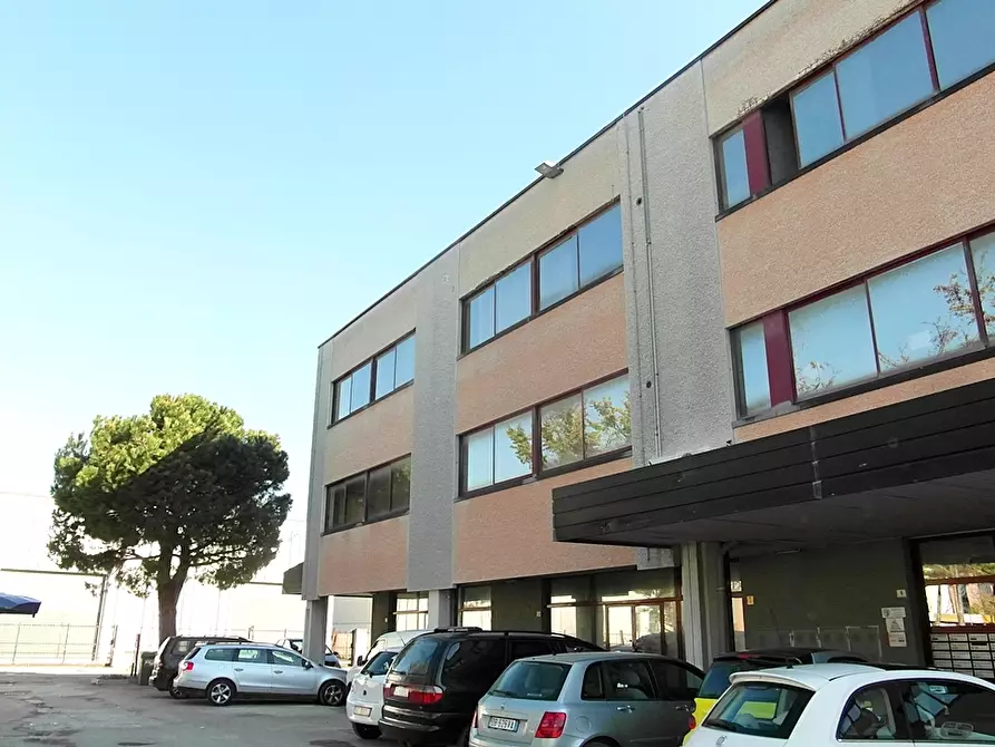 Immagine 1 di Ufficio in affitto  in Via Pomezia a San Benedetto Del Tronto