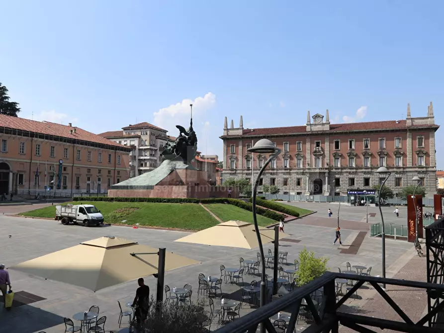 Immagine 1 di Ufficio in affitto  in P za Trento E Trieste a Vignate