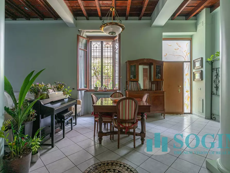 Immagine 1 di Villa in vendita  in Via Obizzone da Bernareggio a Arese