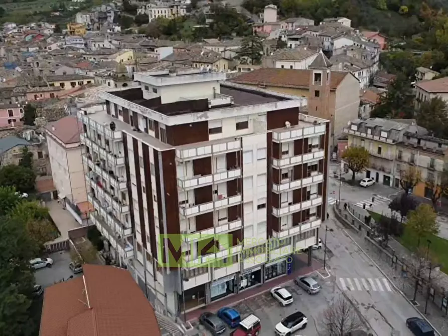 Immagine 1 di Appartamento in vendita  in Largo Rosciano a Montorio Al Vomano
